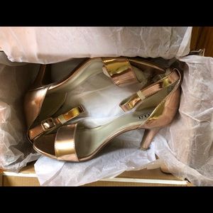 (Never Worn) Rose Gold Heels